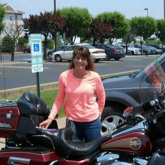 Meet your Posher, Kimberly - Picture 1 of 1